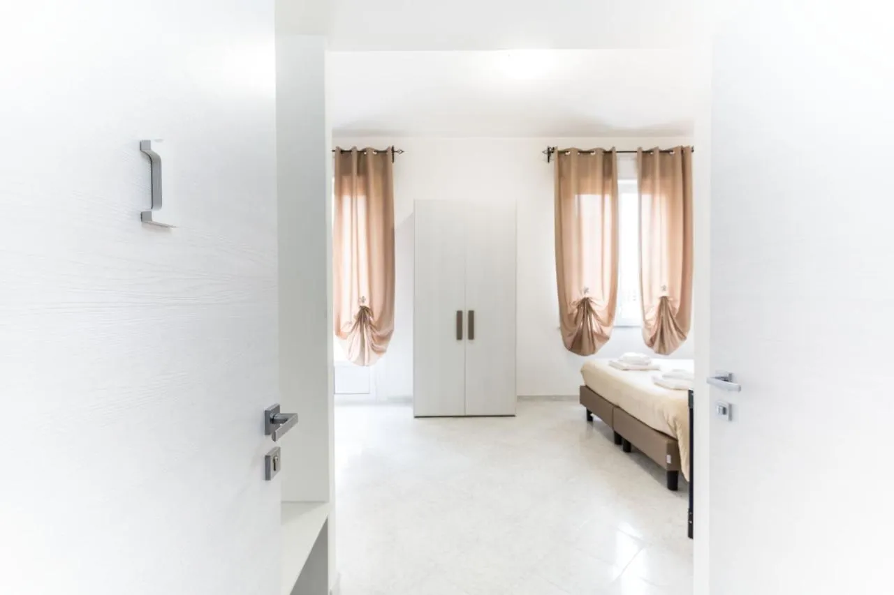 Nue Rooms Cagliari Italy