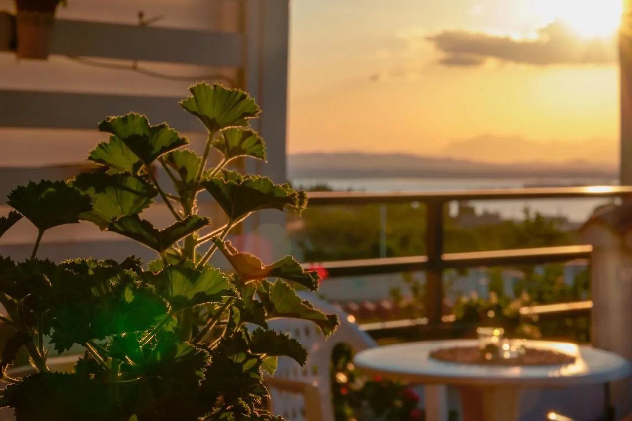 Nue Rooms Cagliari 3*,