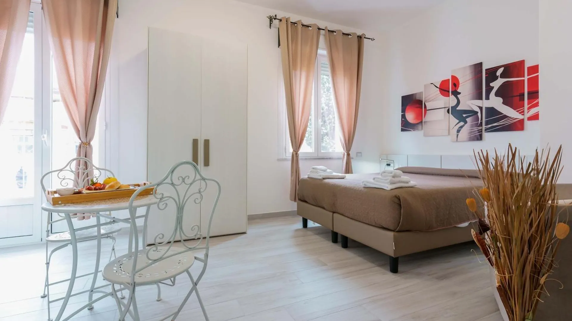 *** Guest house Nue Rooms Cagliari Italy