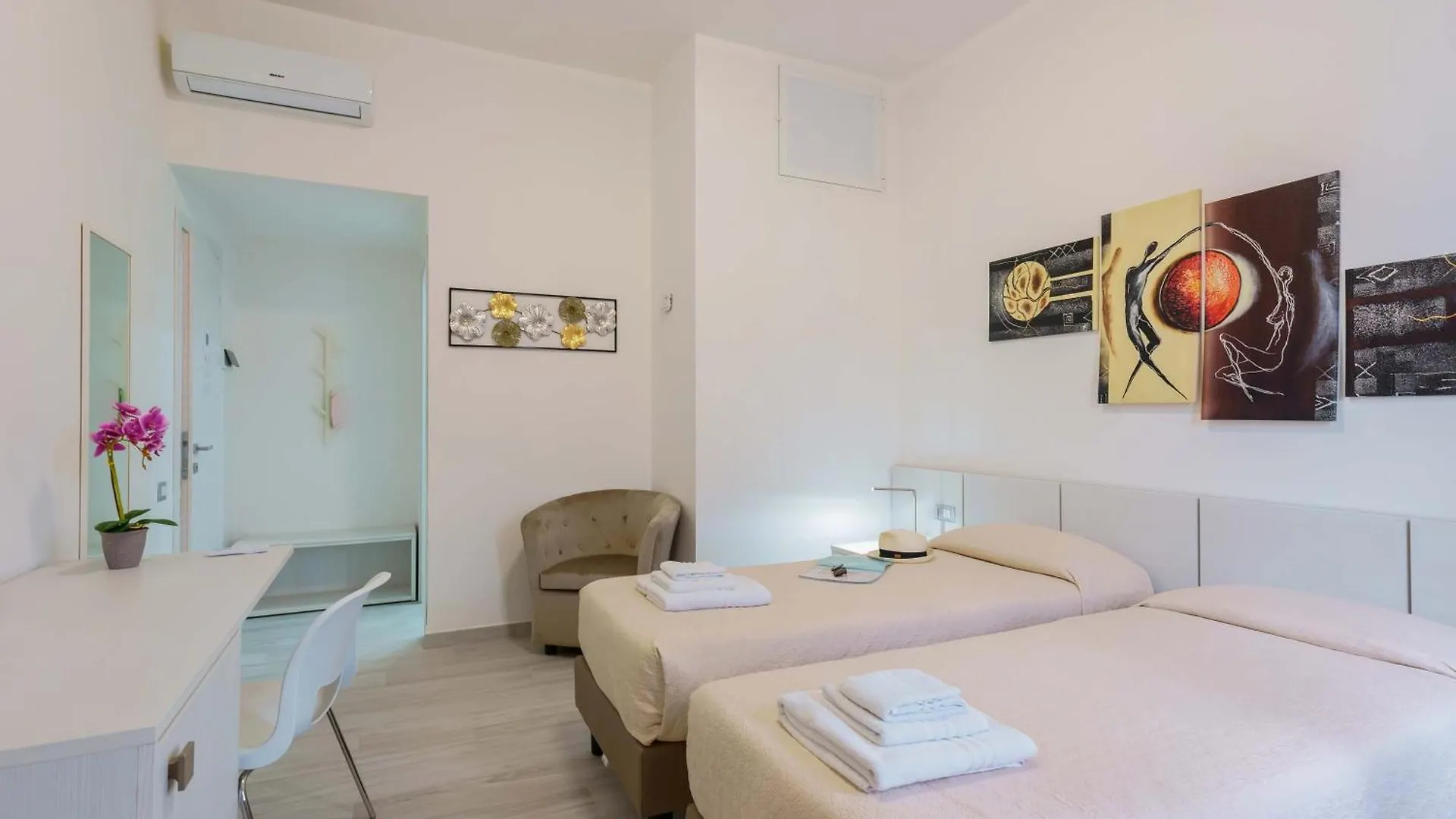 Nue Rooms Cagliari 3*,